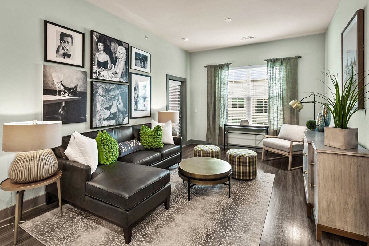 Shoreview Flats Apartments